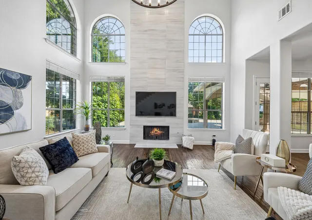 Photo 3 of Mansion for sale at 1807 Greenlea Cvs, Southlake, TX 76092 | MLS# 21291064 | Listing updated on 2026-09-13