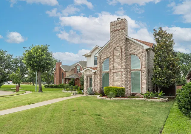 Photo 2 of Sale Pending at 2337 Terping Pl, Plano, TX 75025 | MLS# 21285731 | Listing updated on 2026-09-11