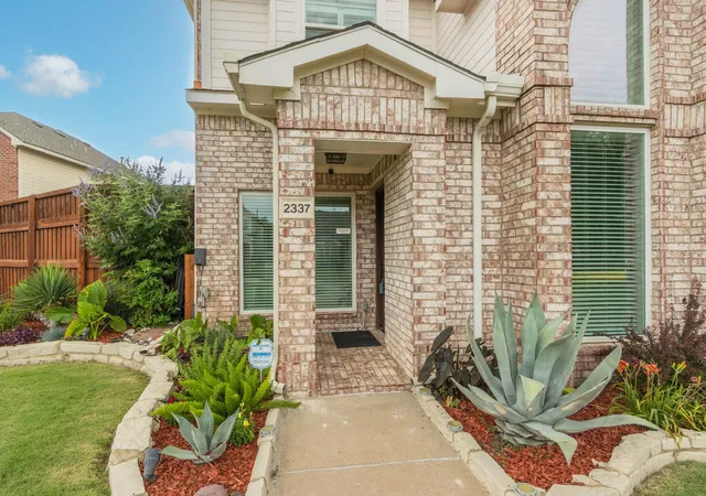 Photo 3 of Sale Pending at 2337 Terping Pl, Plano, TX 75025 | MLS# 21285731 | Listing updated on 2026-09-11