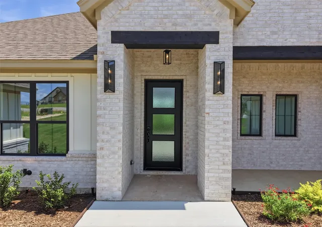 Photo 3 of Single family home for sale at 3131 Infinity Dr, Weatherford, TX 76087 | MLS# 21291186 | Listing updated on 2026-09-12