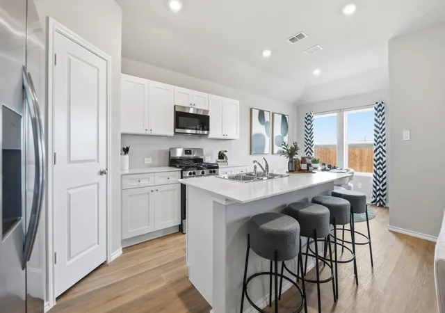 Photo 2 of Single family home for sale at 1048 Foxburg Dr, Fort Worth, TX 76131 | MLS# 21290475 | Listing updated on 2026-07-30
