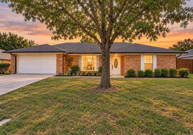 Photo 1 of Single family home for sale at 4314 Steeplechase Trl, Arlington, TX 76016 | MLS# 21292642 | Listing updated on 2026-09-12