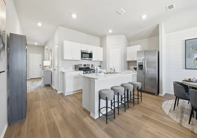Photo 2 of Sale Pending at 1065 Burnt Ranch Rd, Fort Worth, TX 76131 | MLS# 21292169 | Listing updated on 2026-09-11