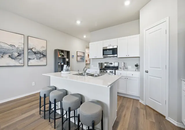 Photo 3 of Sale Pending at 1065 Burnt Ranch Rd, Fort Worth, TX 76131 | MLS# 21292169 | Listing updated on 2026-09-11