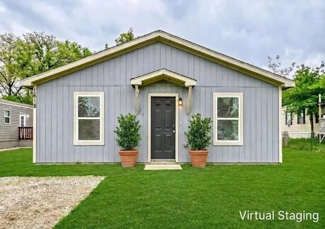 Photo 1 of Single family home for sale at 1618 Gale Dr, Azle, TX 76020 | MLS# 21292715 | Listing updated on 2026-09-08