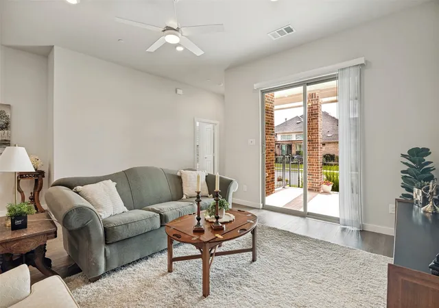 Photo 3 of Sale Pending at 618 Tall Grass Trl, Wylie, TX 75098 | MLS# 21292395 | Listing updated on 2026-07-30