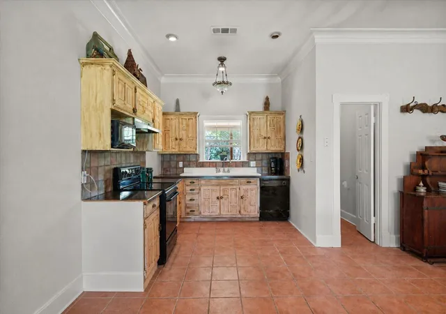 Photo 4 of Sale Pending at 4155 Fm 3096, Kerens, TX 75144 | MLS# 21292054 | Listing updated on 2026-10-01