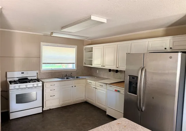 Photo 2 of Sale Pending at 3536 Pine Ave, Waco, TX 76708 | MLS# 21288163 | Listing updated on 2026-09-08