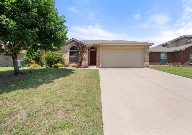 Photo 1 of Sale Pending at 3429 Newgate St, Midlothian, TX 76065 | MLS# 21292923 | Listing updated on 2026-09-09
