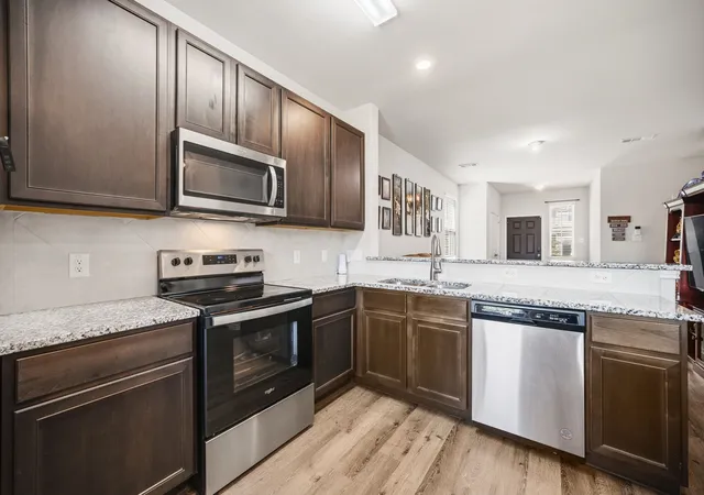 Photo 3 of Single family home for sale at 3606 Kings Dr, Ennis, TX 75119 | MLS# 21288044 | Listing updated on 2026-09-10