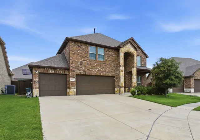 Photo 1 of Single family home for sale at 218 Virginia Ct, Royse City, TX 75189 | MLS# 21292913 | Listing updated on 2026-09-13