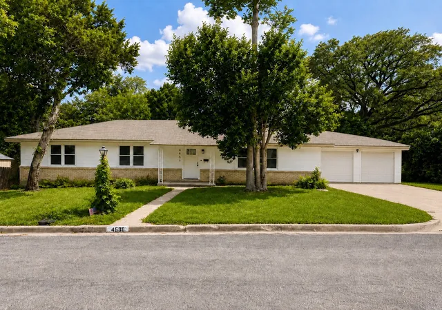 Photo 1 of Single family home for sale at 4600 Robinwood Dr, Waco, TX 76708 | MLS# 21293251 | Listing updated on 2026-09-08