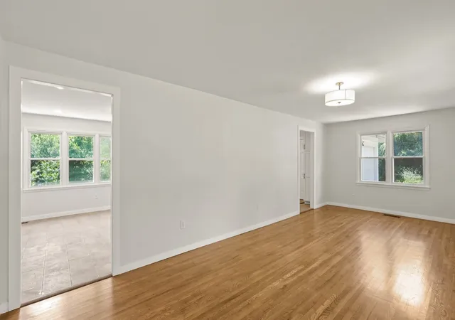 Photo 2 of Single family home for sale at 4600 Robinwood Dr, Waco, TX 76708 | MLS# 21293251 | Listing updated on 2026-09-08