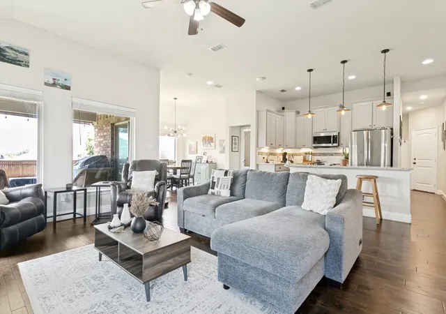 Photo 4 of Sale Pending at 3912 Kensington Dr, Sanger, TX 76266 | MLS# 21292651 | Listing updated on 2026-07-28