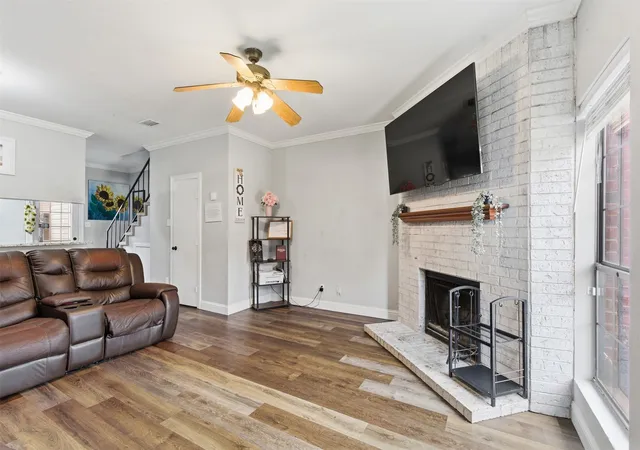 Listing Photo 4 - Condo for sale in building located at 212 Samuel Blvd, Coppell, TX 75019 - Unit #3