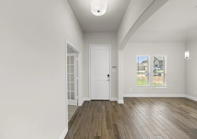 Photo 3 of Sale Pending at 10 Osprey St, Joshua, TX 76058 | MLS# 21293376 | Listing updated on 2026-09-14