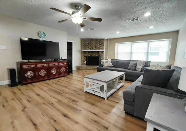 Photo 2 of Single family home for sale at 1418 Whiteoak Dr, Garland, TX 75040 | MLS# 21293400 | Listing updated on 2026-09-13
