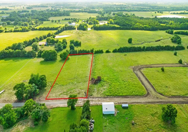 Photo 2 of Land for sale at 393 Private Road 33261, Sumner, TX 75486 | MLS# 21293484 | Listing updated on 2026-09-11