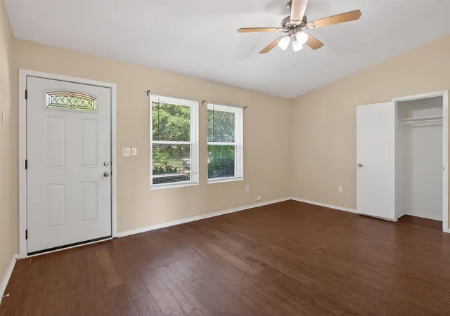 Photo 4 of House for sale at 309-311 Lilac Dr, Granbury, TX 76049 | MLS# 21289226 | Listing updated on 2026-09-30