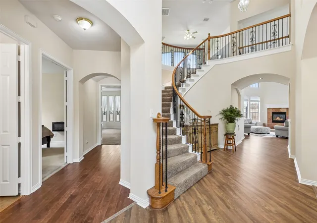 Photo 3 of Single family home for sale at 1029 Brentwood Dr, Murphy, TX 75094 | MLS# 21288448 | Listing updated on 2026-09-12