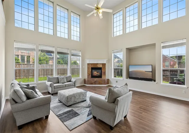Photo 3 of Single family home for sale at 1029 Brentwood Dr, Murphy, TX 75094 | MLS# 21288448 | Listing updated on 2026-09-12