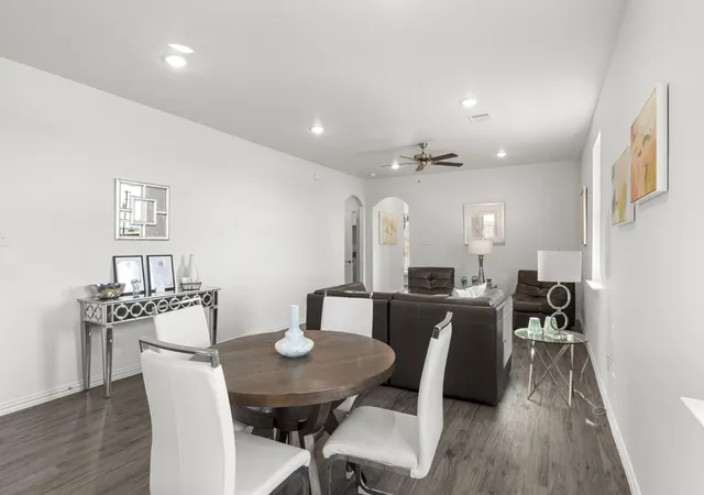 Photo 3 of Single family home for sale at 1541 Grimmauld Pl, Waxahachie, TX 75165 | MLS# 21293697 | Listing updated on 2026-09-15