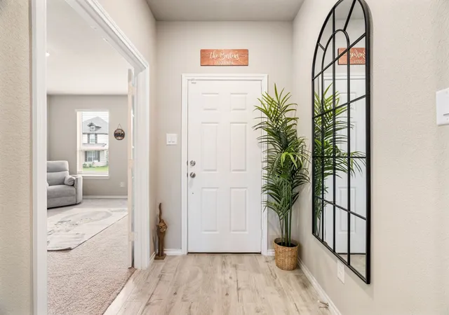 Photo 4 of Single family home for sale at 321 Pasture Dr, Midlothian, TX 76065 | MLS# 21290943 | Listing updated on 2026-09-10