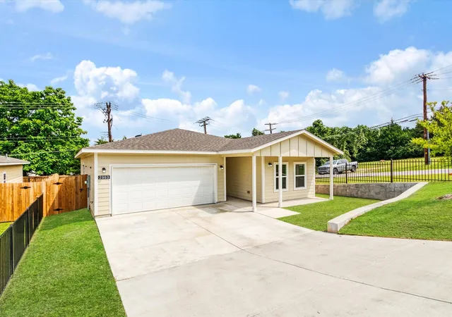 Photo 3 of Single family home for sale at 2963 Simpson Stuart Rd, Dallas, TX 75241 | MLS# 21293622 | Listing updated on 2026-09-10