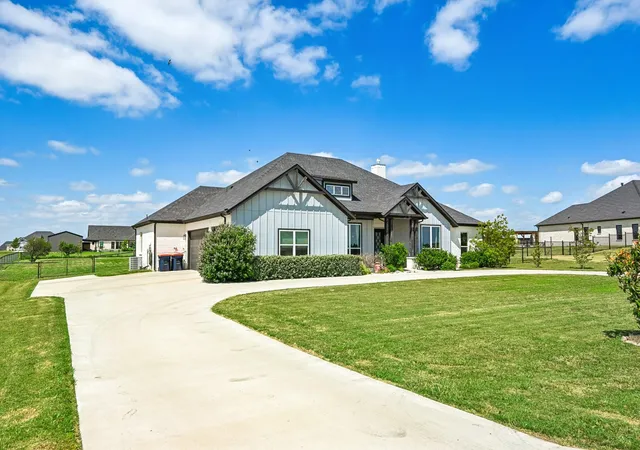 Photo 2 of Single family home for sale at 6517 Leo Ln, Godley, TX 76044 | MLS# 21293429 | Listing updated on 2026-09-12