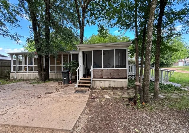 Photo 3 of Manufactured home for sale at 106 Tejas, Quitman, TX 75783 | MLS# 21293770 | Listing updated on 2026-07-30