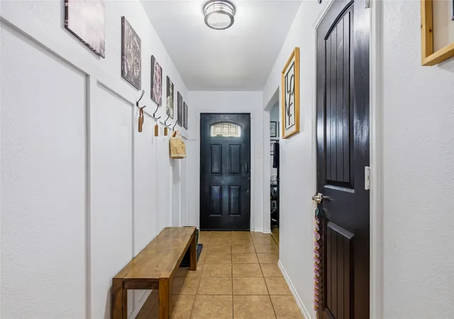 Photo 4 of Single family home for sale at 1936 Rosa Parks Blvd, Lancaster, TX 75146 | MLS# 21293848 | Listing updated on 2026-08-01