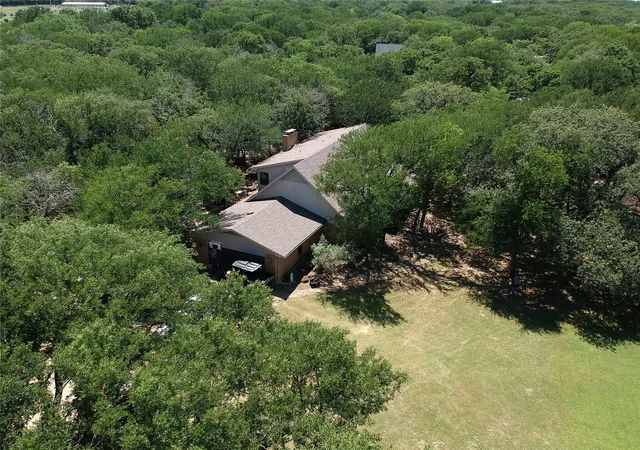 Photo 1 of Single family home for sale at 525 Estates Dr, Lewisville, TX 75077 | MLS# 21291134 | Listing updated on 2026-09-09