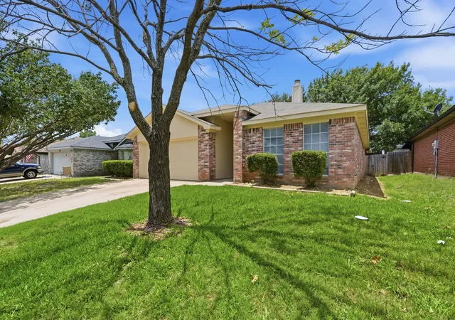 Photo 1 of Sale Pending at 8117 Broken Arrow Rd, Fort Worth, TX 76137 | MLS# 21293470 | Listing updated on 2026-07-30