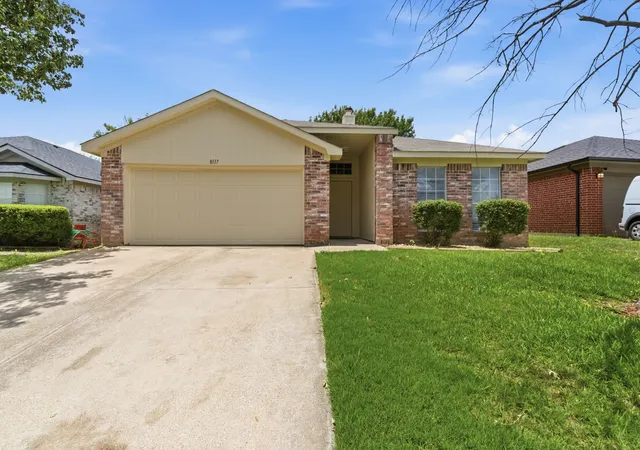 Photo 2 of Sale Pending at 8117 Broken Arrow Rd, Fort Worth, TX 76137 | MLS# 21293470 | Listing updated on 2026-07-30
