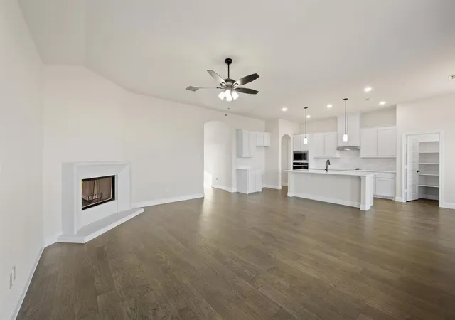 Photo 3 of Sale Pending at 833 Condor St, Joshua, TX 76058 | MLS# 21294024 | Listing updated on 2026-09-12