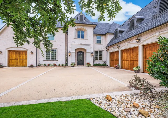 Photo 2 of Sale Pending at 3878 Benchmark Ln, Frisco, TX 75034 | MLS# 21292366 | Listing updated on 2026-10-02