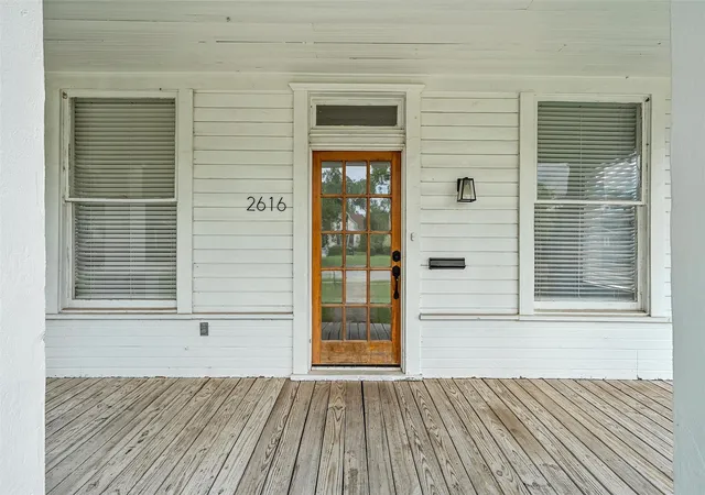 Photo 2 of Single family home for sale at 2616 Fort Ave, Waco, TX 76707 | MLS# 21287717 | Listing updated on 2026-09-14