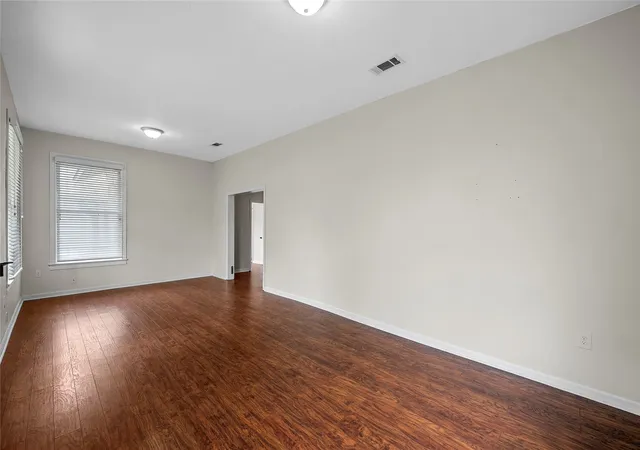 Photo 3 of Single family home for sale at 2616 Fort Ave, Waco, TX 76707 | MLS# 21287717 | Listing updated on 2026-09-14