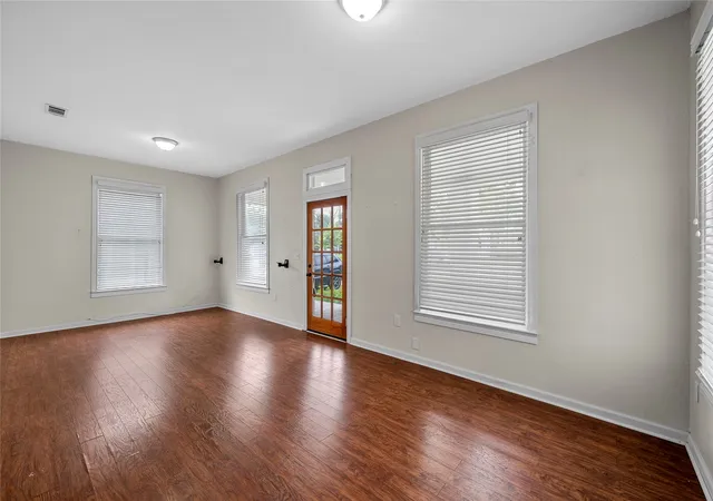 Photo 4 of Single family home for sale at 2616 Fort Ave, Waco, TX 76707 | MLS# 21287717 | Listing updated on 2026-09-14