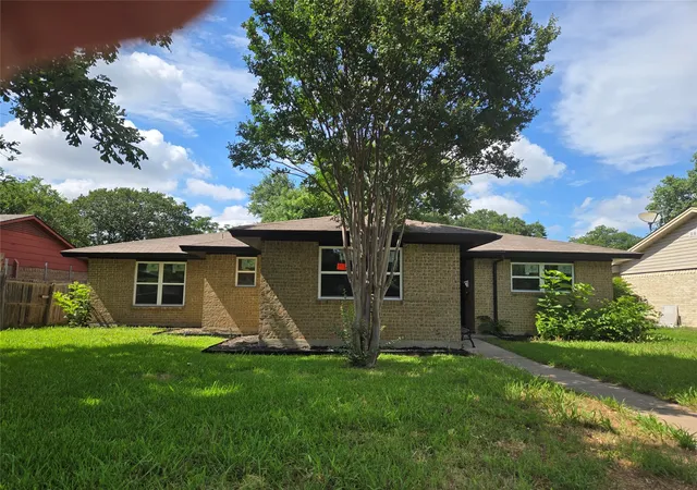Photo 1 of Single family home for sale at 1509 Bowie St, Garland, TX 75042 | MLS# 21288816 | Listing updated on 2026-09-10