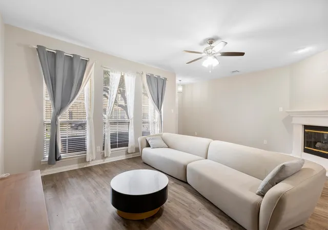Photo 3 of Townhouse for sale at 5504 Conch Train Rd, Mc Kinney, TX 75070 | MLS# 21294375 | Listing updated on 2026-09-08