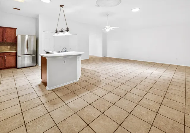 Photo 3 of Single family home for sale at 2110 Athabasca Falls Dr, Anna, TX 75409 | MLS# 21293858 | Listing updated on 2026-07-30