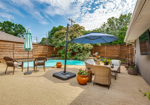 Photo 2 of Single family home for sale at 9421 Meadowknoll Dr, Dallas, TX 75243 | MLS# 21290465 | Listing updated on 2026-09-13