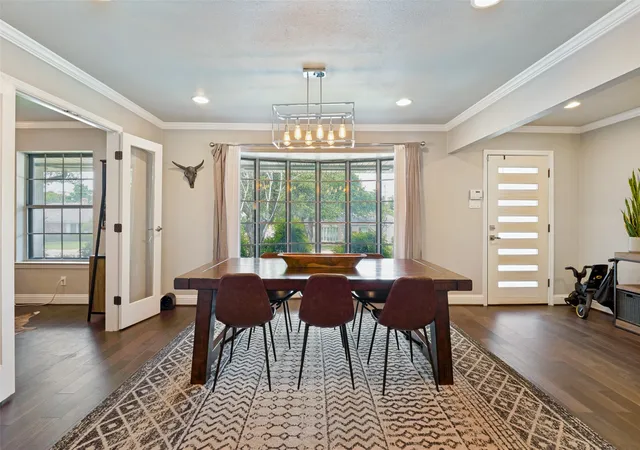 Photo 4 of Single family home for sale at 9421 Meadowknoll Dr, Dallas, TX 75243 | MLS# 21290465 | Listing updated on 2026-09-13