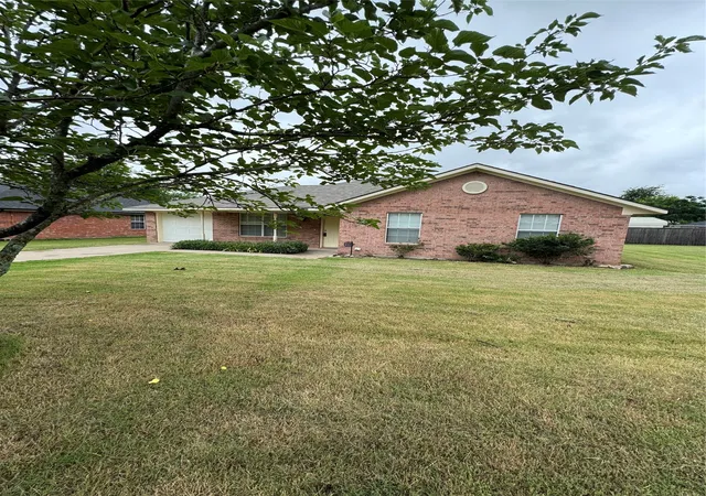 Photo 1 of Single family home for sale at 1109 N Riggins St, Anna, TX 75409 | MLS# 21293215 | Listing updated on 2026-10-07