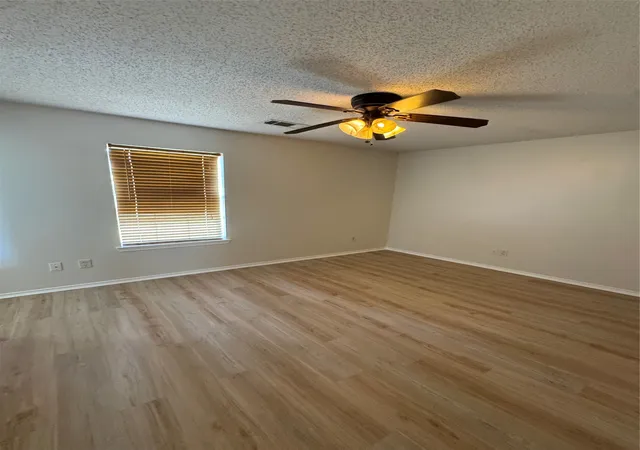 Photo 4 of Single family home for sale at 1109 N Riggins St, Anna, TX 75409 | MLS# 21293215 | Listing updated on 2026-10-07