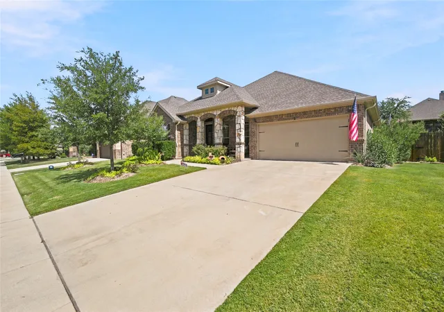 Photo 2 of Single family home for sale at 230 Double Creek Dr, Midlothian, TX 76065 | MLS# 21294366 | Listing updated on 2026-09-12