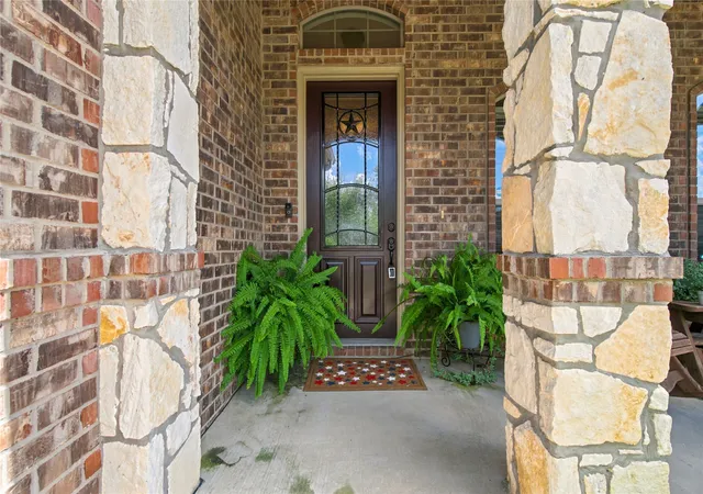 Photo 3 of Single family home for sale at 230 Double Creek Dr, Midlothian, TX 76065 | MLS# 21294366 | Listing updated on 2026-09-12