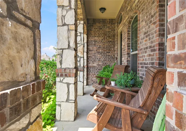Photo 4 of Single family home for sale at 230 Double Creek Dr, Midlothian, TX 76065 | MLS# 21294366 | Listing updated on 2026-09-12