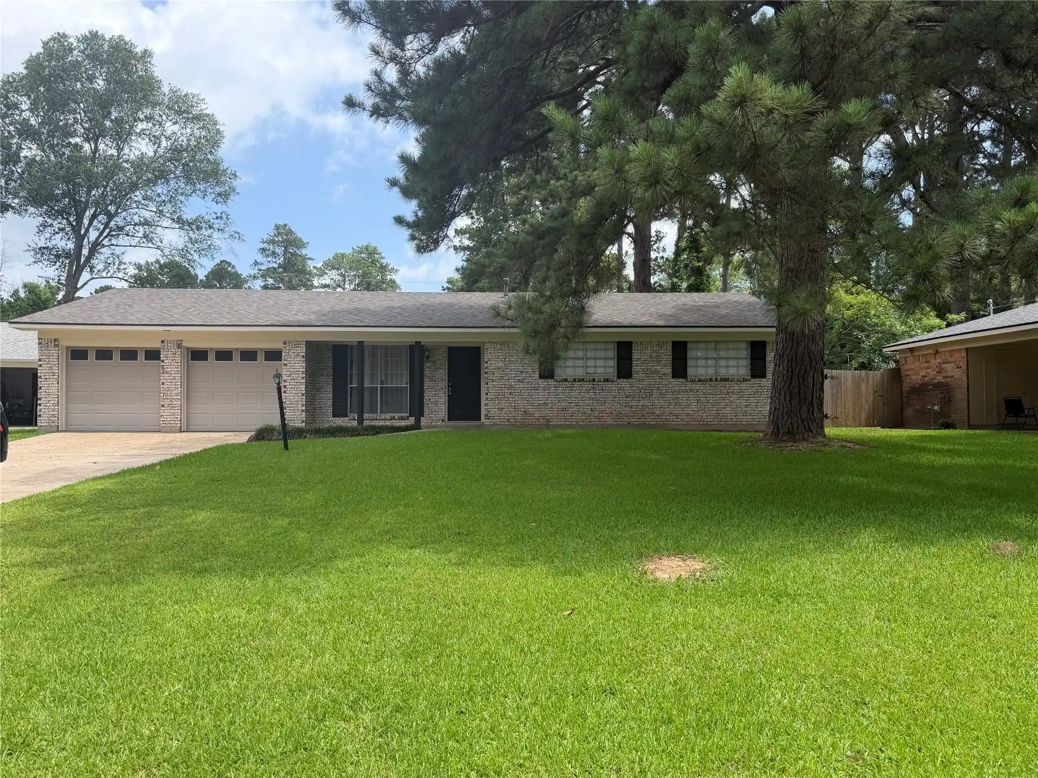Photo 1 of Single family home for sale at 2150 Waymon St, Shreveport, LA 71118 | MLS# 21294682 | Listing updated on 2026-10-27